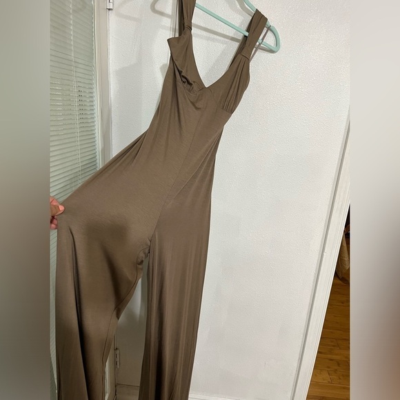 Trinette Turk, NWT Halter  size 12 jumpsuit beach summer color dark tope - Picture 1 of 5